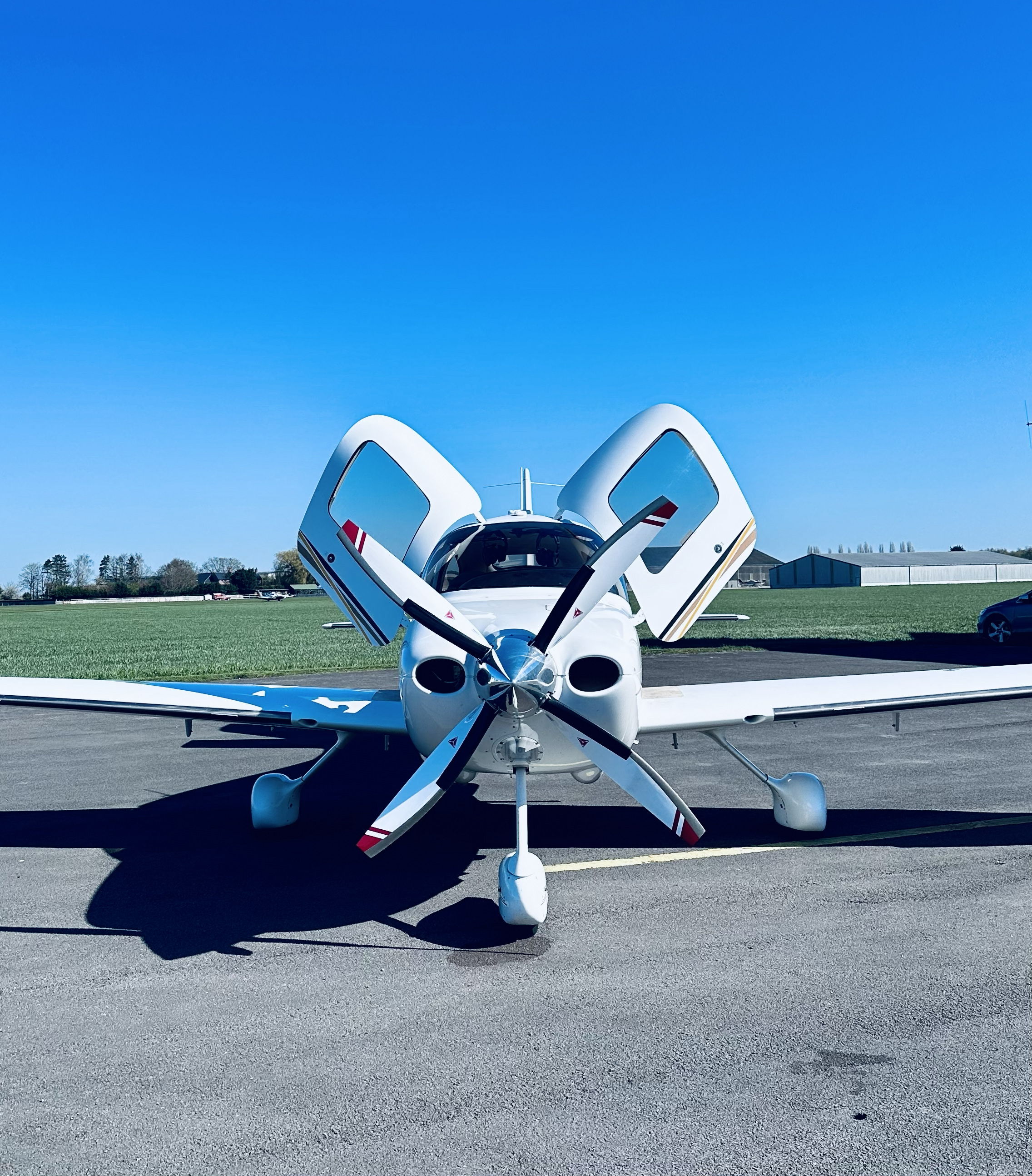 CIRRUS SR22 N590CD - 1/5th Share - £60,000