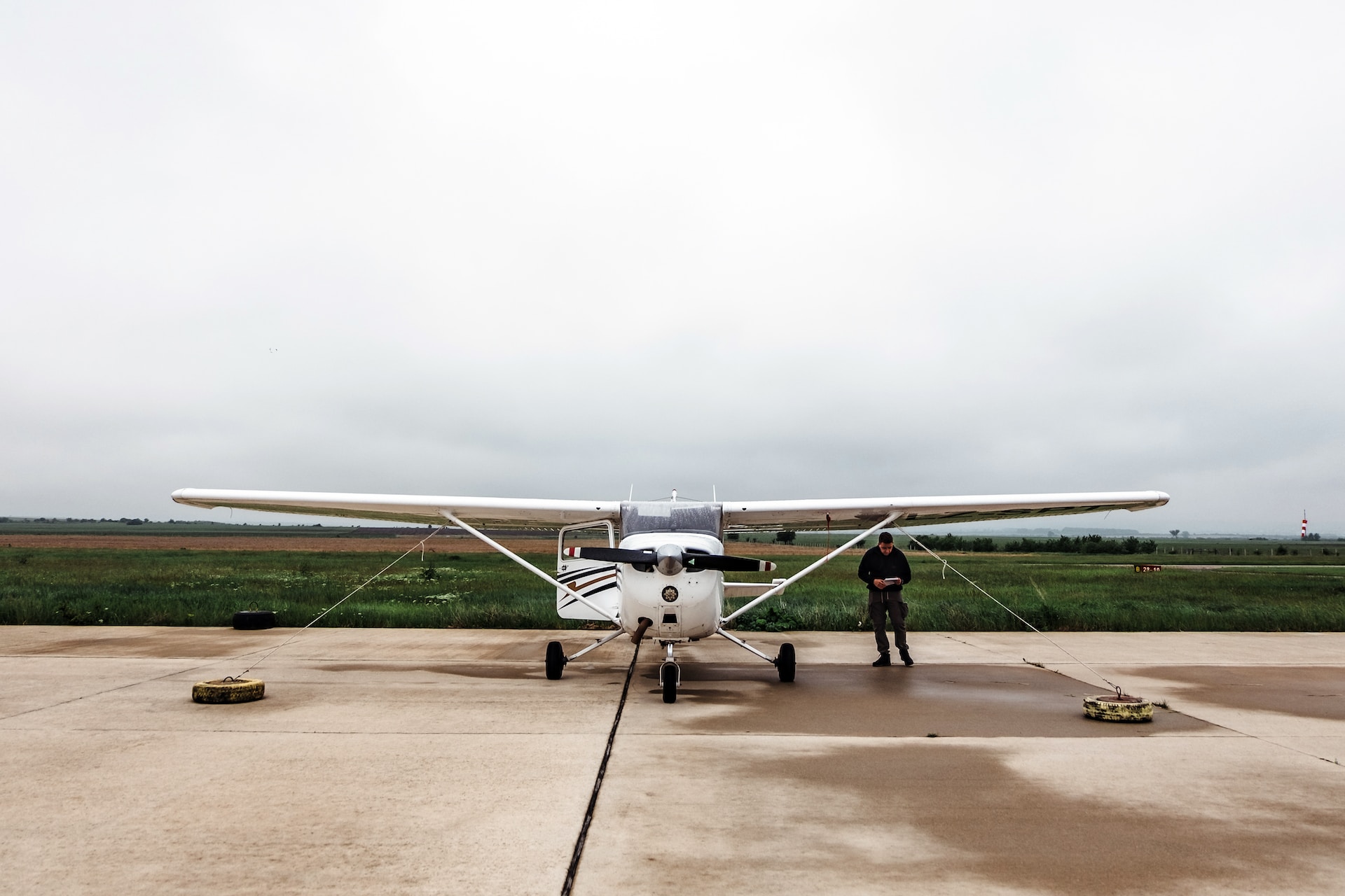 How to Choose the Right Light Aircraft Flying School