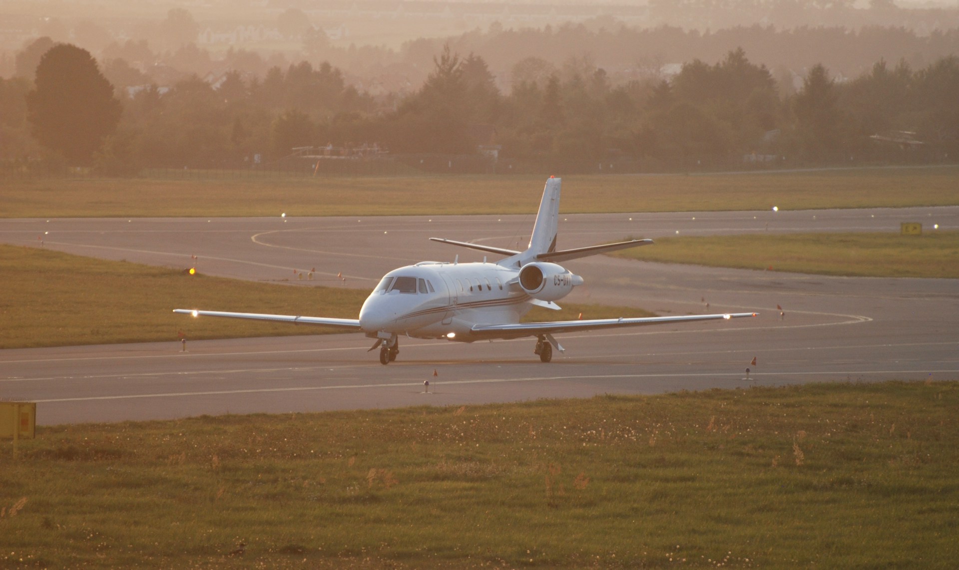 Noise-Abatement When Flying